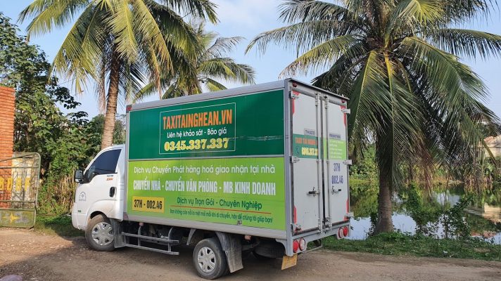 Xe tải chở hàng Hà Tĩnh - Nghệ An