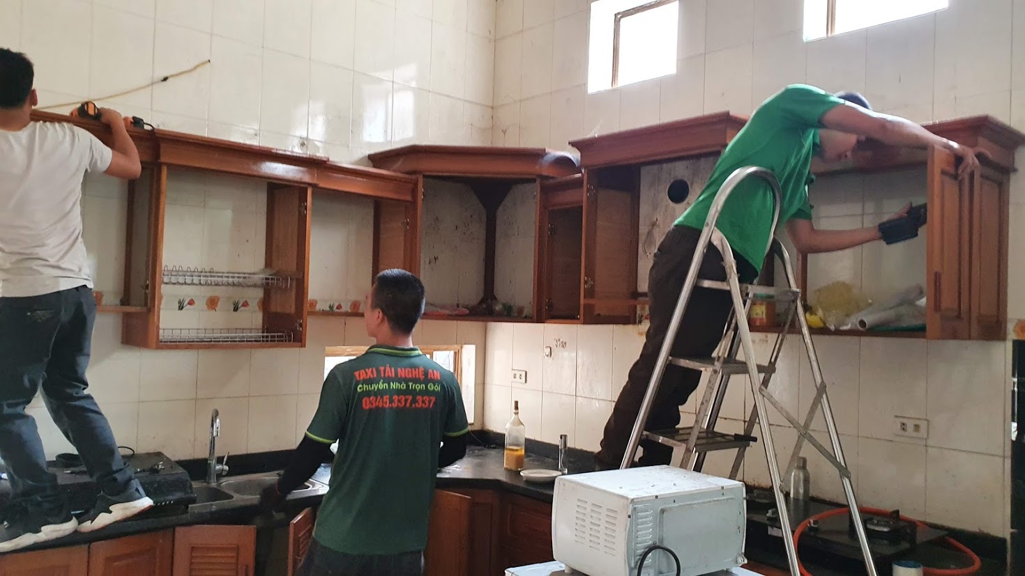 Tháo lắp tủ bếp tại TP Vinh
